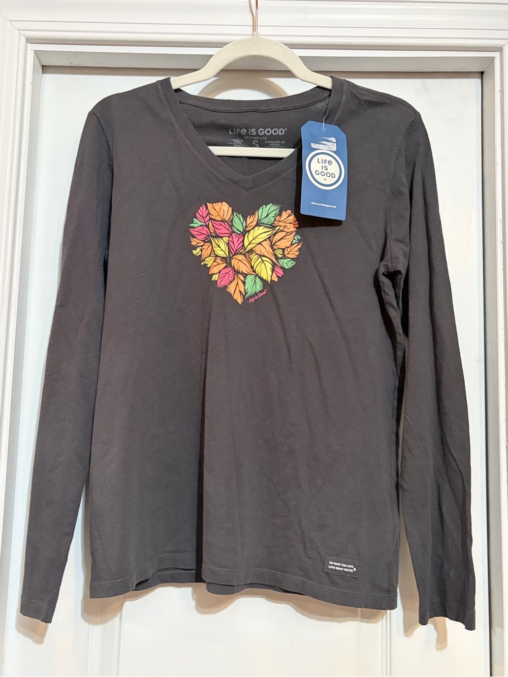 NWT. Life Is Good Charcoal Long-Sleeve V-Neck Tee with Colorful Leaf Heart